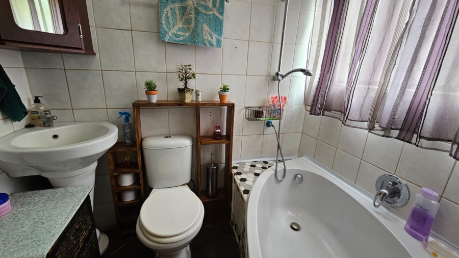 2 Bedroom Property for Sale in Kosmos North West